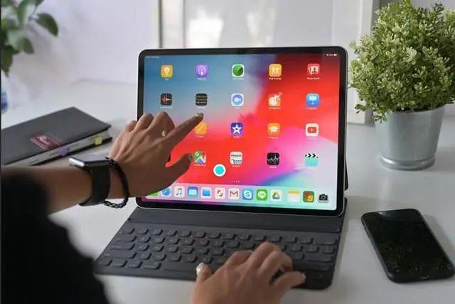 苹果正开发一款智能家JDB电子 JDB夺宝电子居设备类似于iPad。(图1)