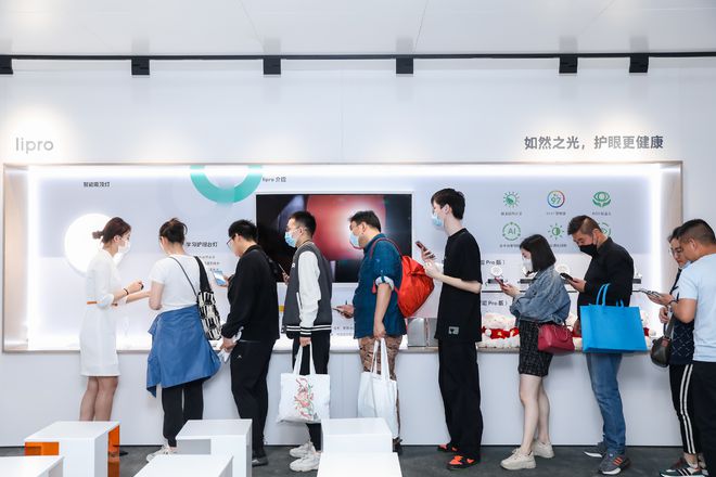 上海国际车JDB电子 JDB夺宝电子展独特风景线！lipro 智能家居将构建无界生态新未来(图3)