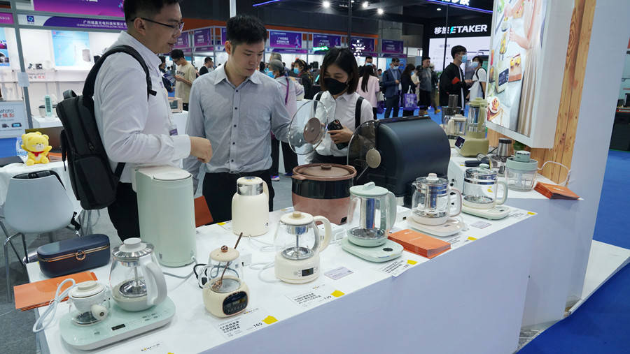 JDB电子 JDB夺宝电子IEAE2023小熊电器携多款小家电产品亮相适配年轻人生活多场景(图2)